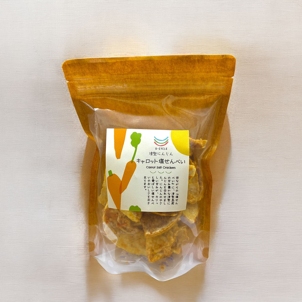 津堅にんじんきゃキャロット塩せんべいのパッケージ